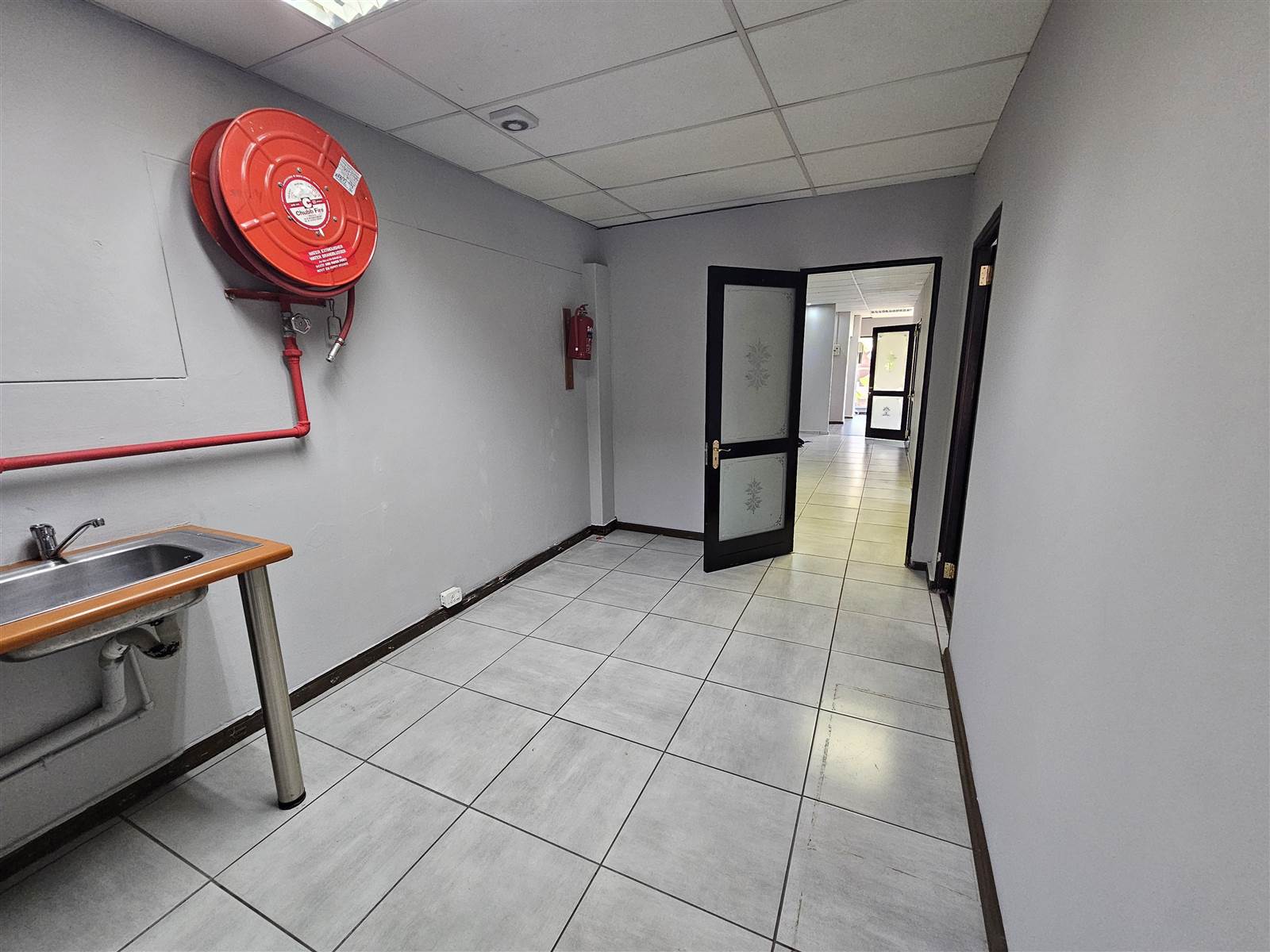 109  m² Commercial space in Garsfontein photo number 10