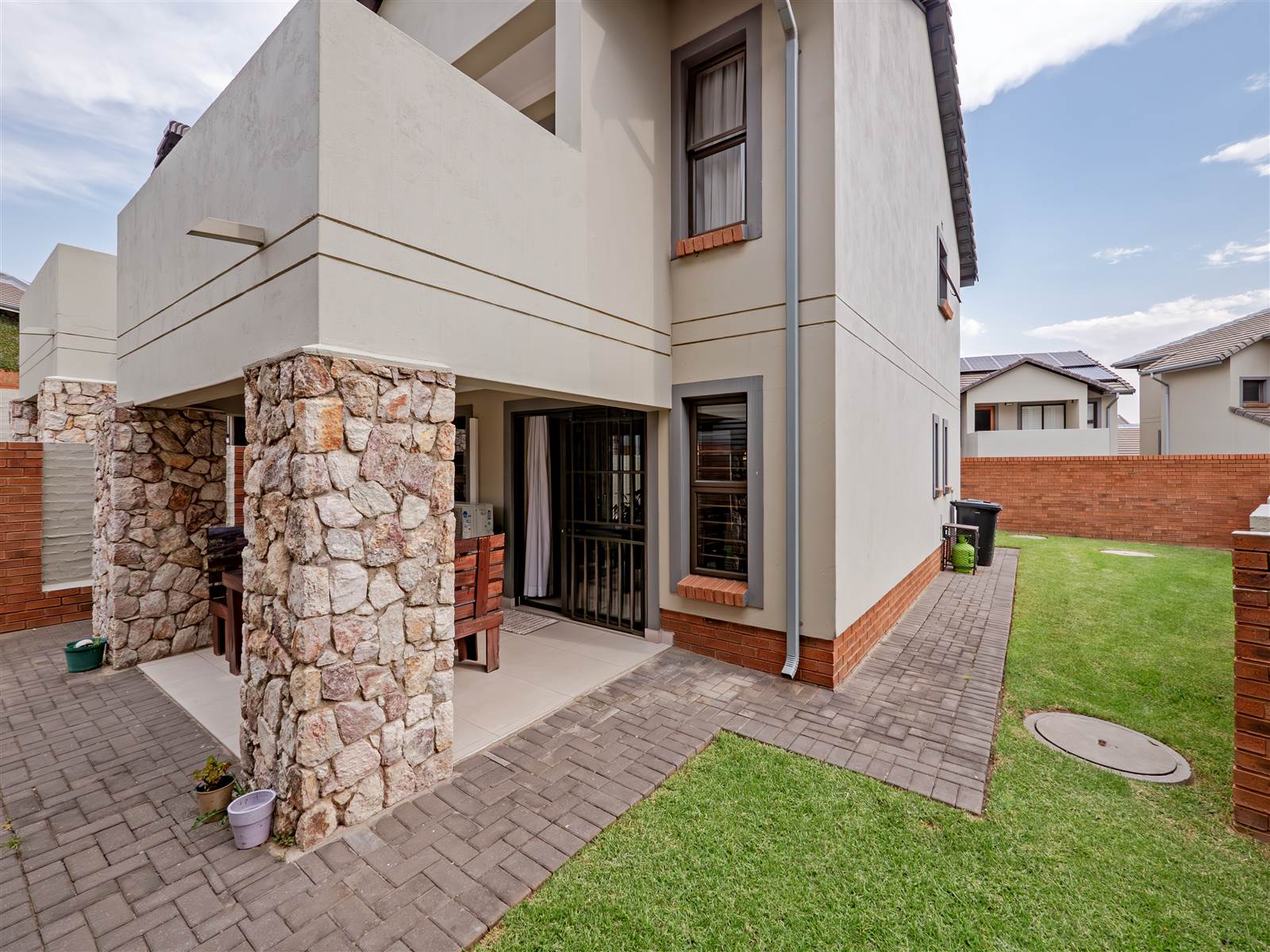 3 Bed Townhouse in Kyalami Hills photo number 18