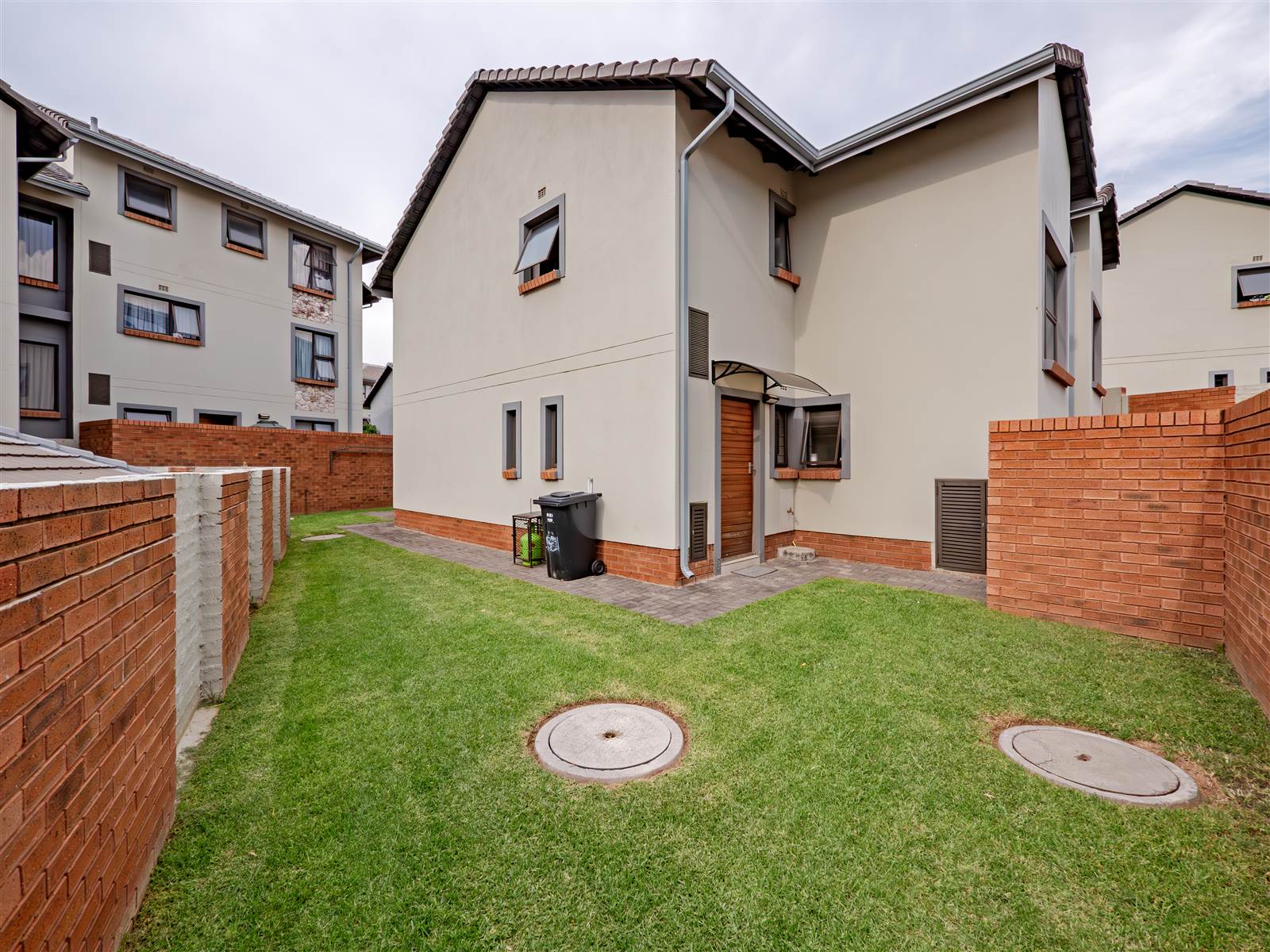3 Bed Townhouse in Kyalami Hills photo number 19
