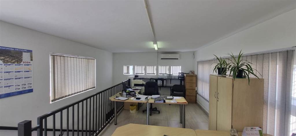 925  m² Commercial space in Krugersdorp Central photo number 12