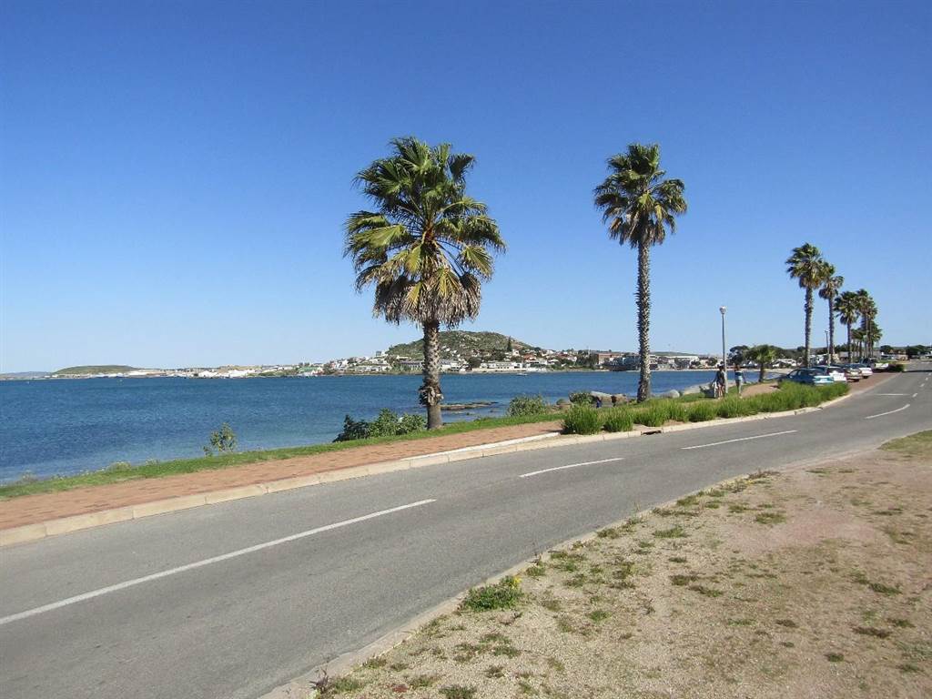 676 m² Land available in Saldanha photo number 4
