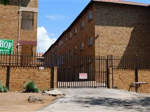 3 Bed Townhouse in Rustenburg Central