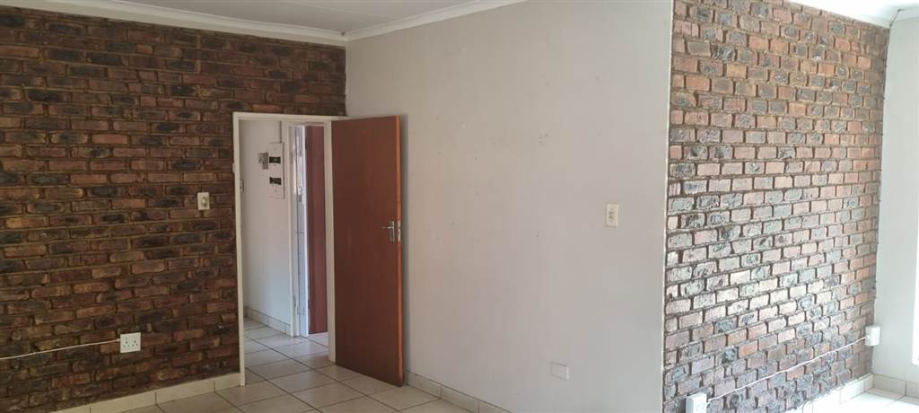 Office space in Potchefstroom Central photo number 5