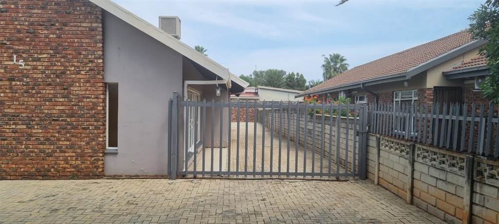 Office space in Potchefstroom Central photo number 14