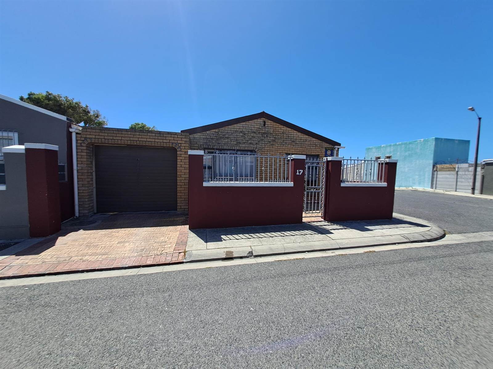 3 Bed House in Mitchells Plain photo number 7