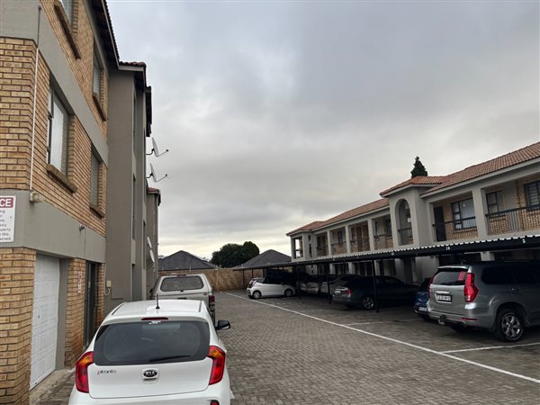 2 Bedroom Apartment