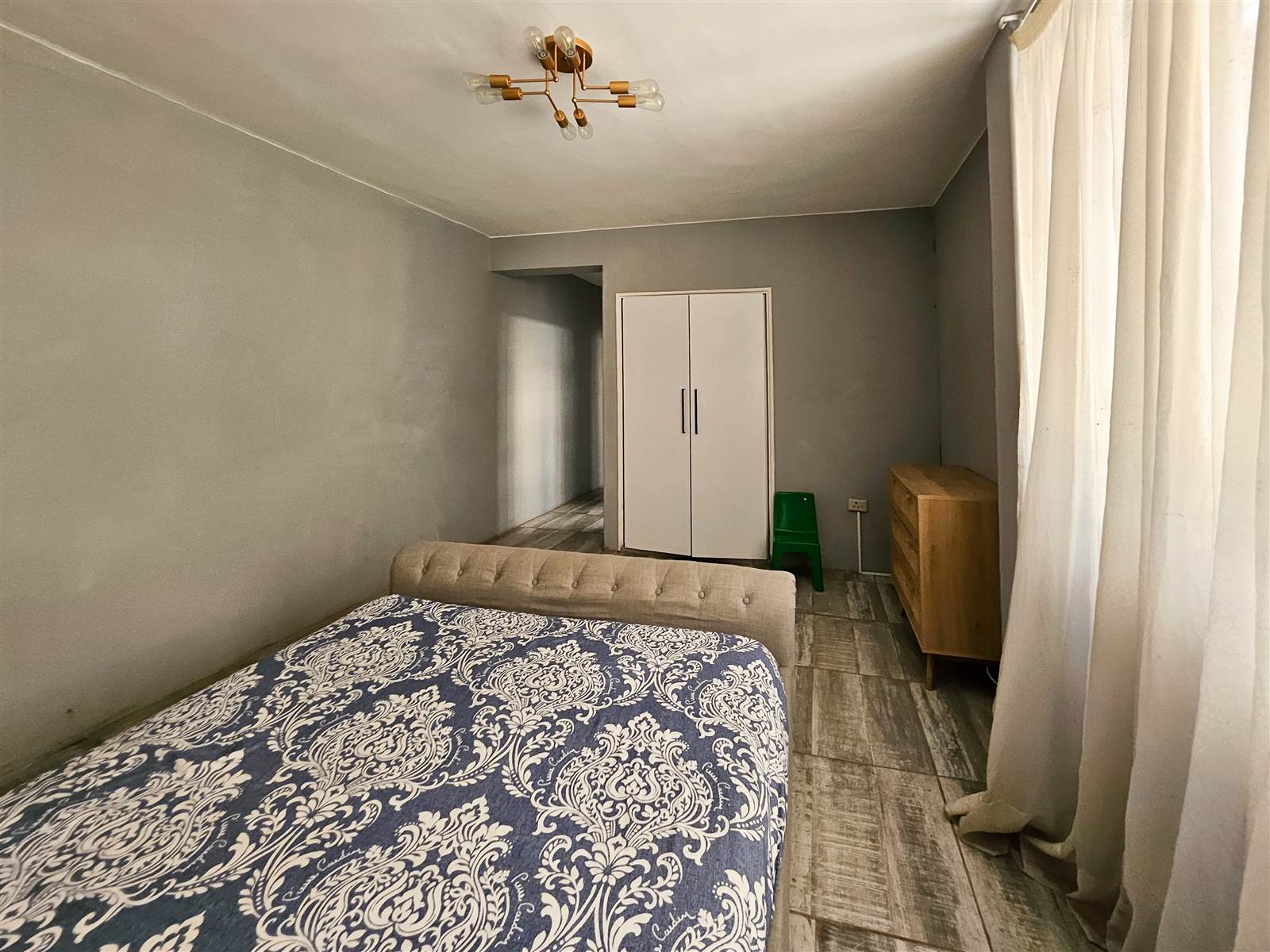 1 Bed Apartment in Amanzimtoti photo number 14