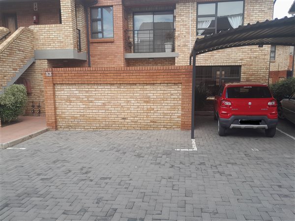 2 Bedroom Townhouse 2 Bedroom Townhouse