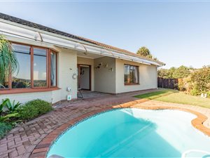 Townhouse in Hillcrest Central