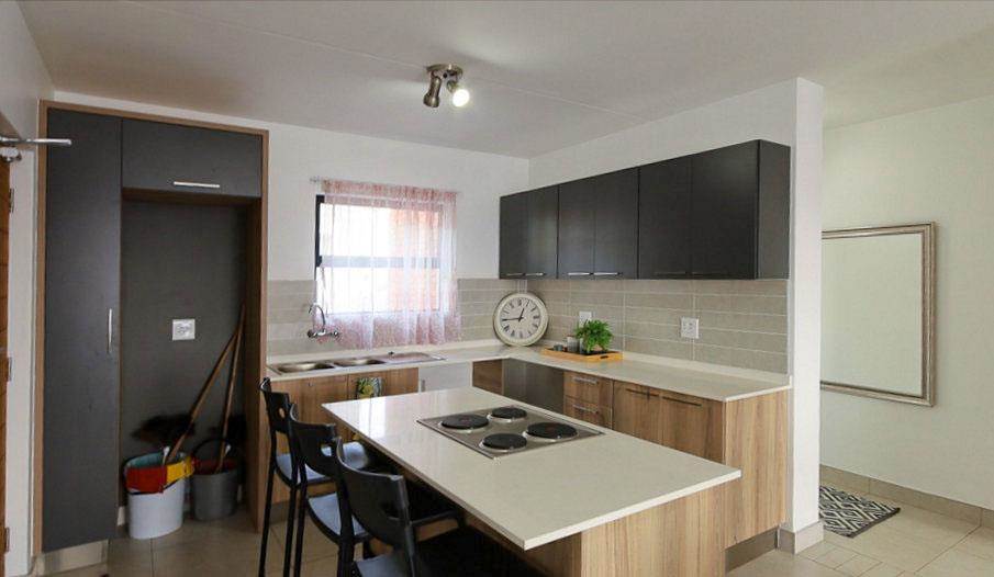 2 Bed Apartment in Eco Park photo number 3