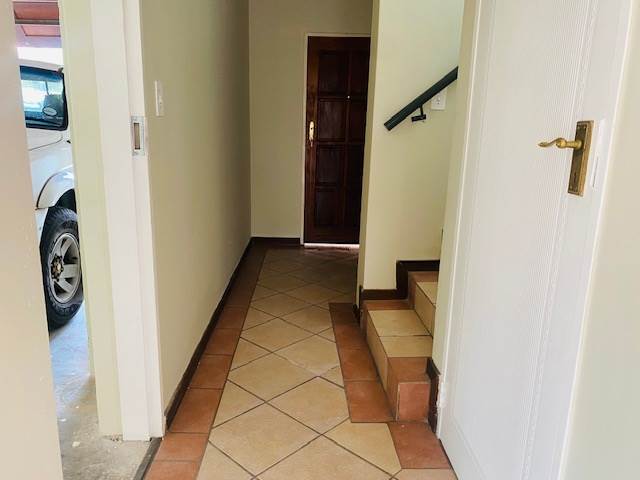 3 Bed Townhouse in Moreleta Park photo number 8