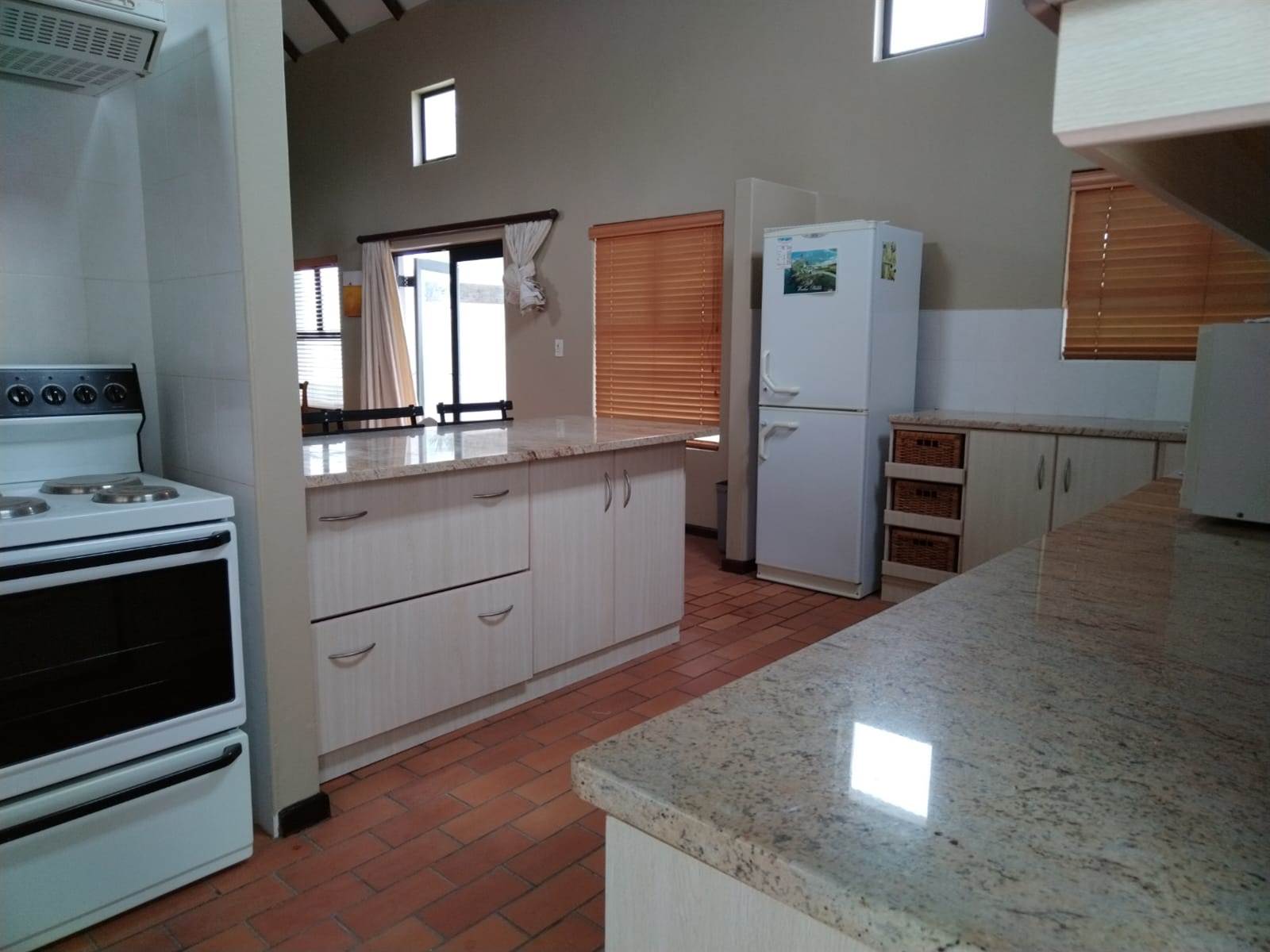 3 Bed House in Jacobsbaai photo number 7