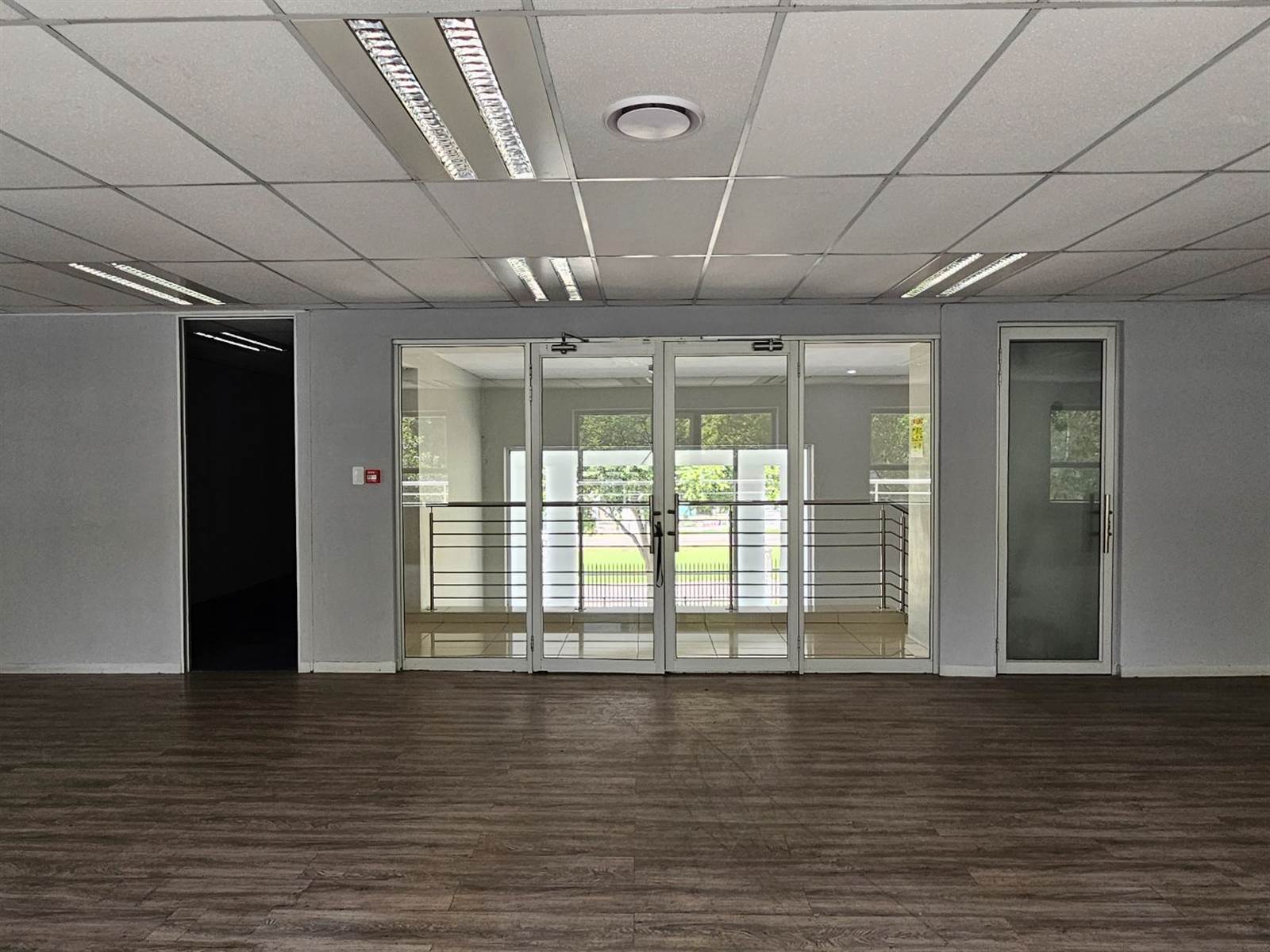 1192  m² Commercial space in Woodmead photo number 4