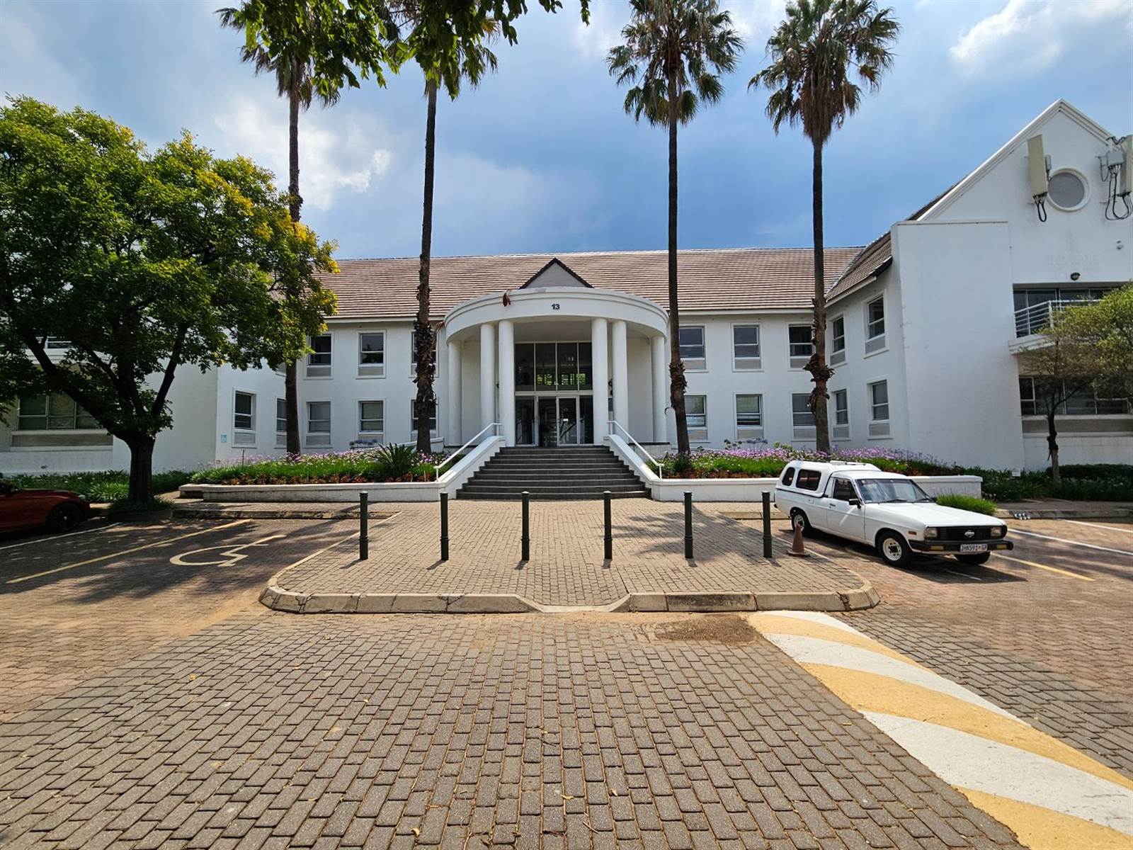 1192  m² Commercial space in Woodmead photo number 1