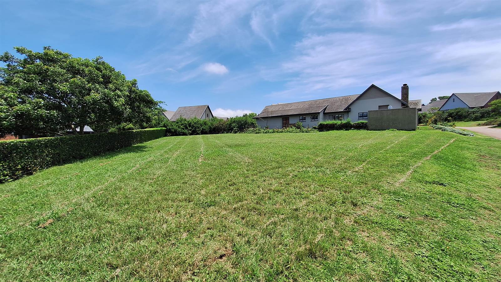 920 m² Land available in Cotswold Downs Estate photo number 2