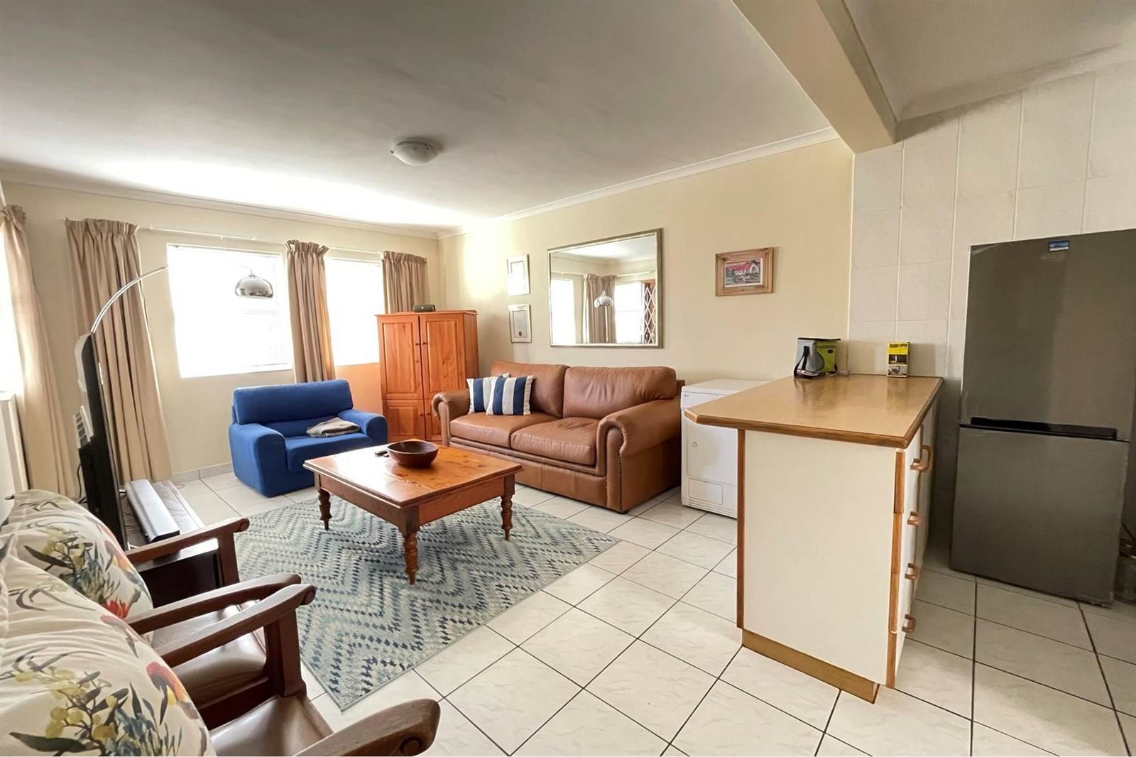 2 Bed Apartment in Durbanville Central photo number 17