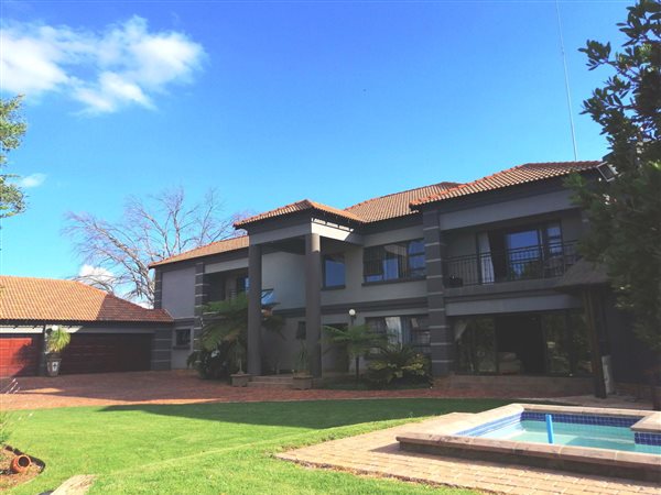 5 Bedroom House