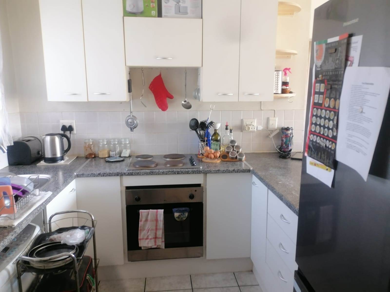 2 Bed Apartment in Parklands photo number 4