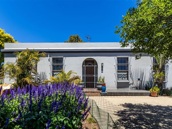 3 Bedroom House 3 Bedroom House
