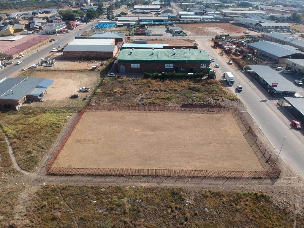2160 m² Land available in Mafikeng photo number 3