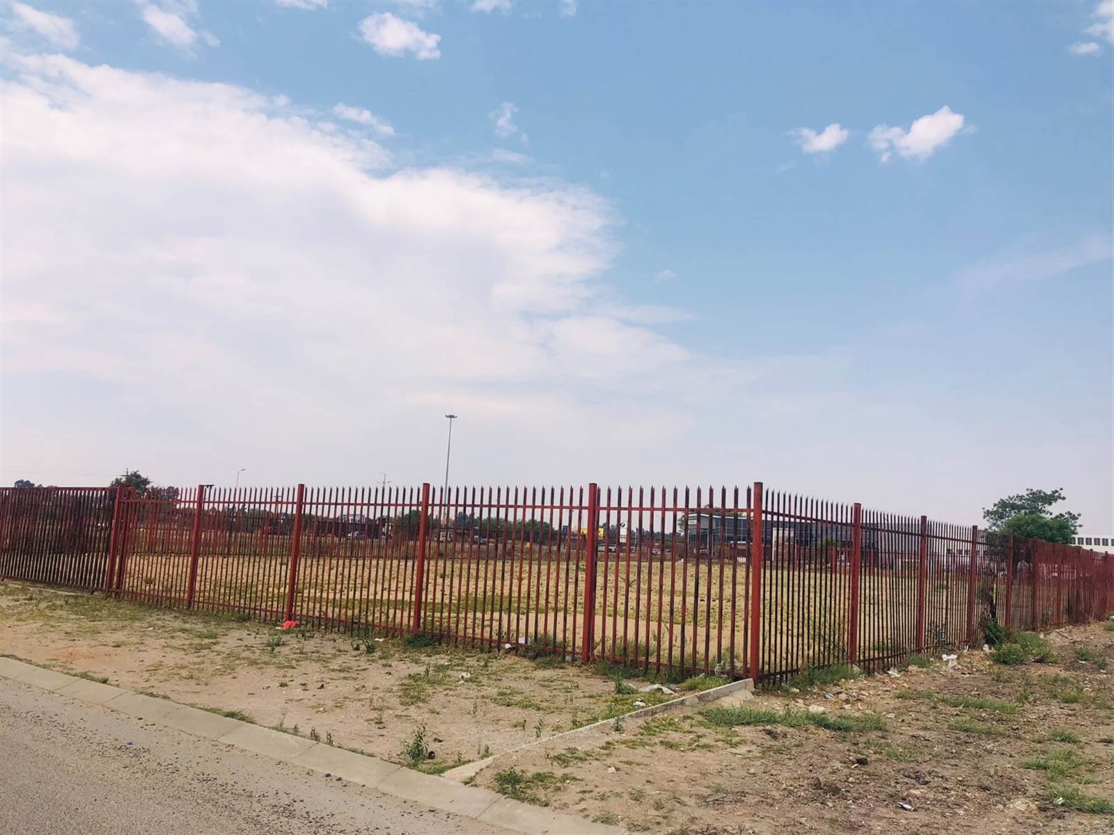 2160 m² Land available in Mafikeng photo number 9