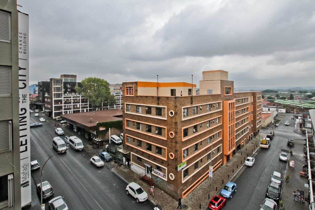 2 Bed Apartment in Maboneng photo number 16