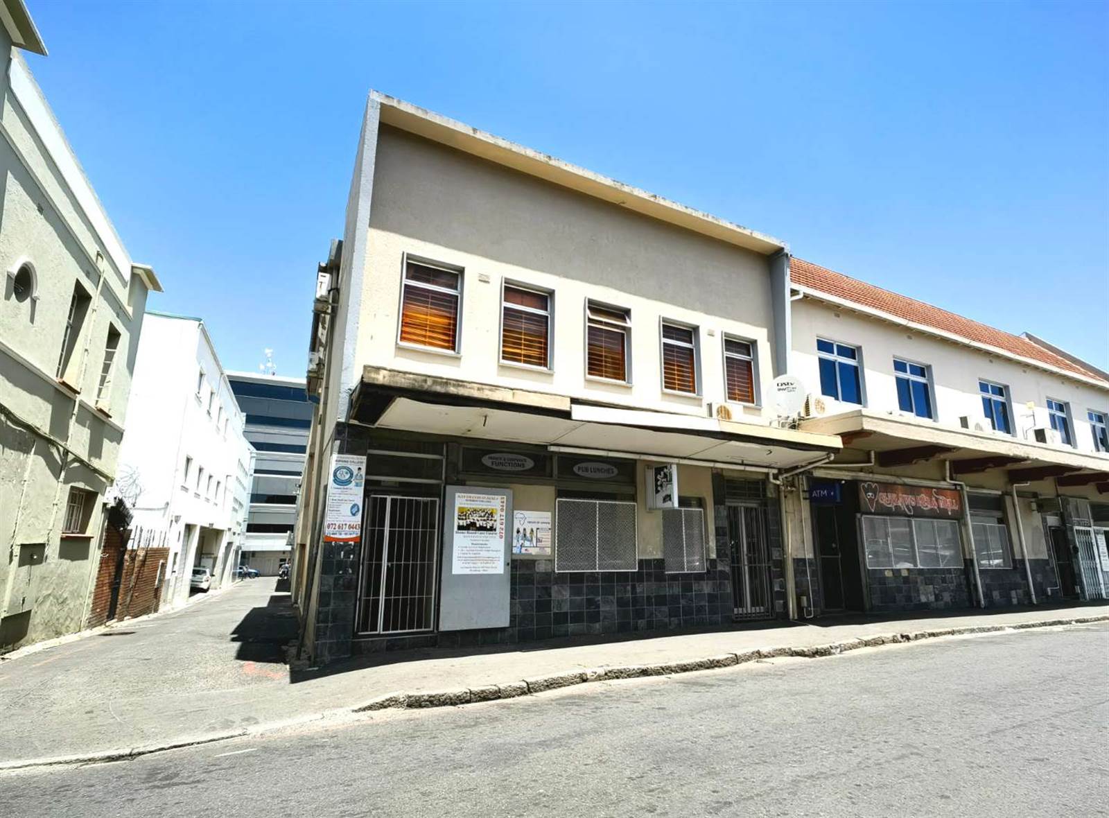 90  m² Office Space in Wynberg photo number 1
