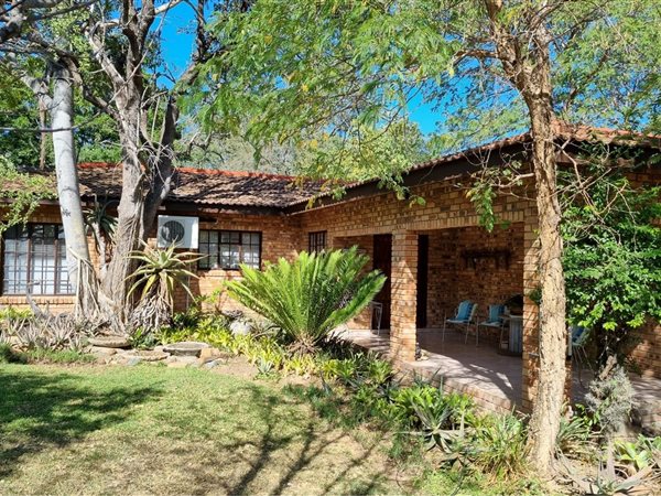 4 Bedroom House 4 Bedroom House