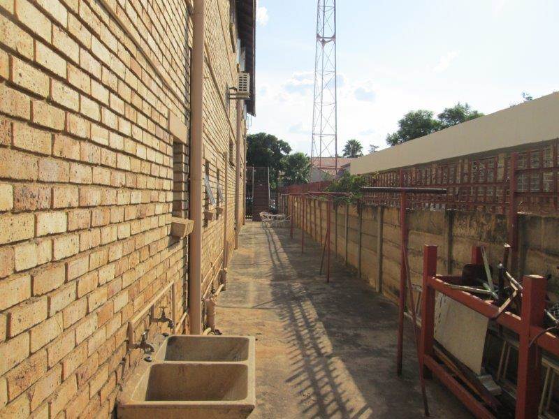 1600  m² Commercial space in Rustenburg Central photo number 23