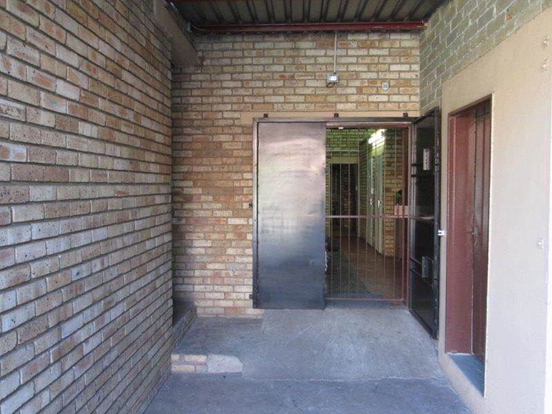 1600  m² Commercial space in Rustenburg Central photo number 9