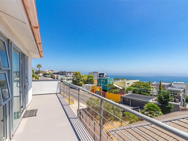 5 Bed House in Sea Point