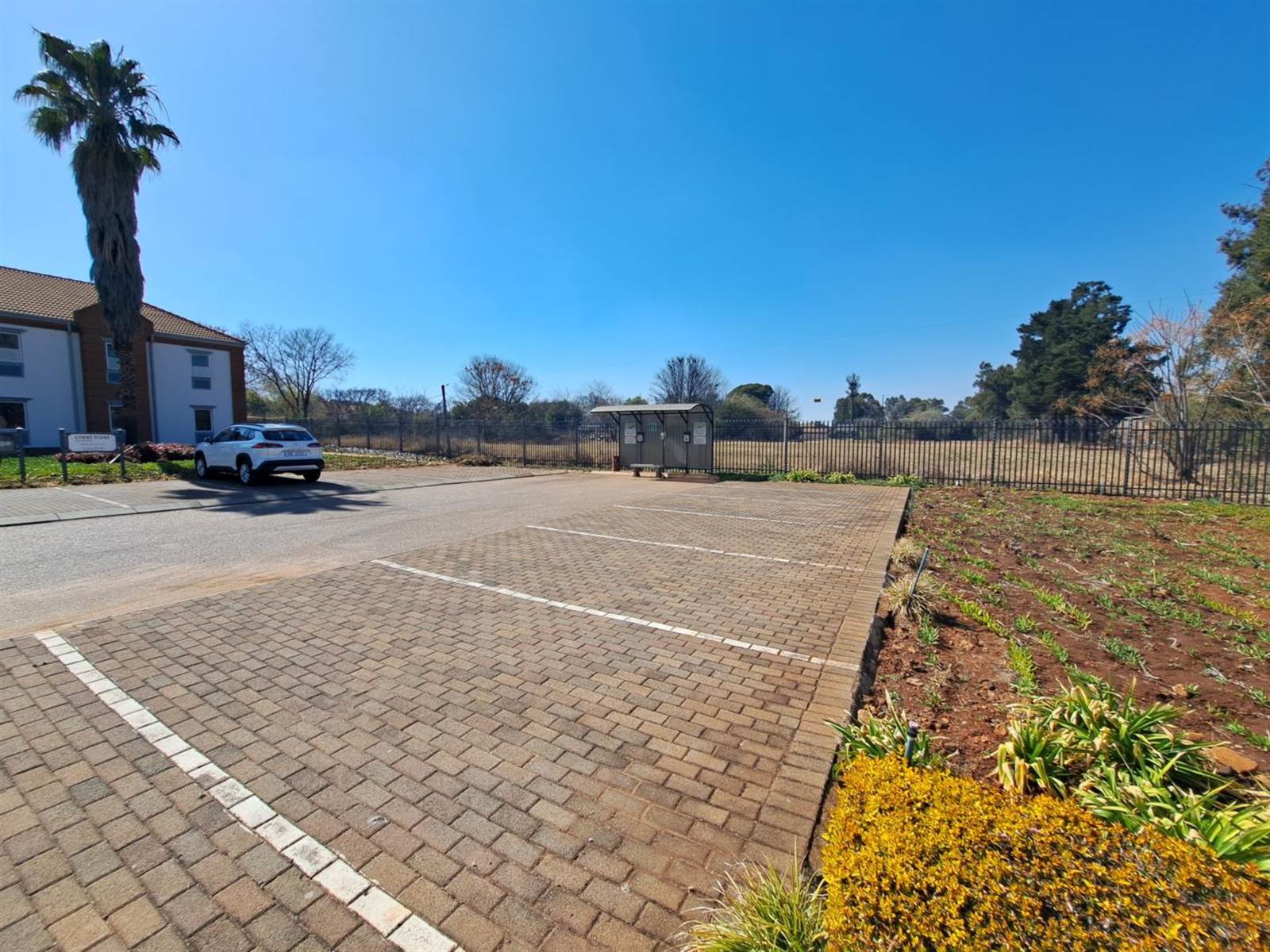 280  m² Commercial space in Centurion CBD photo number 14