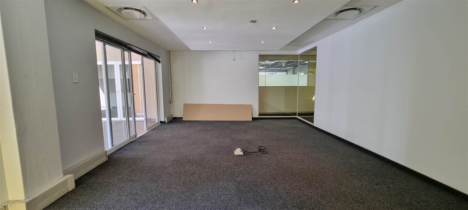 825  m² Commercial space in Ferndale photo number 28