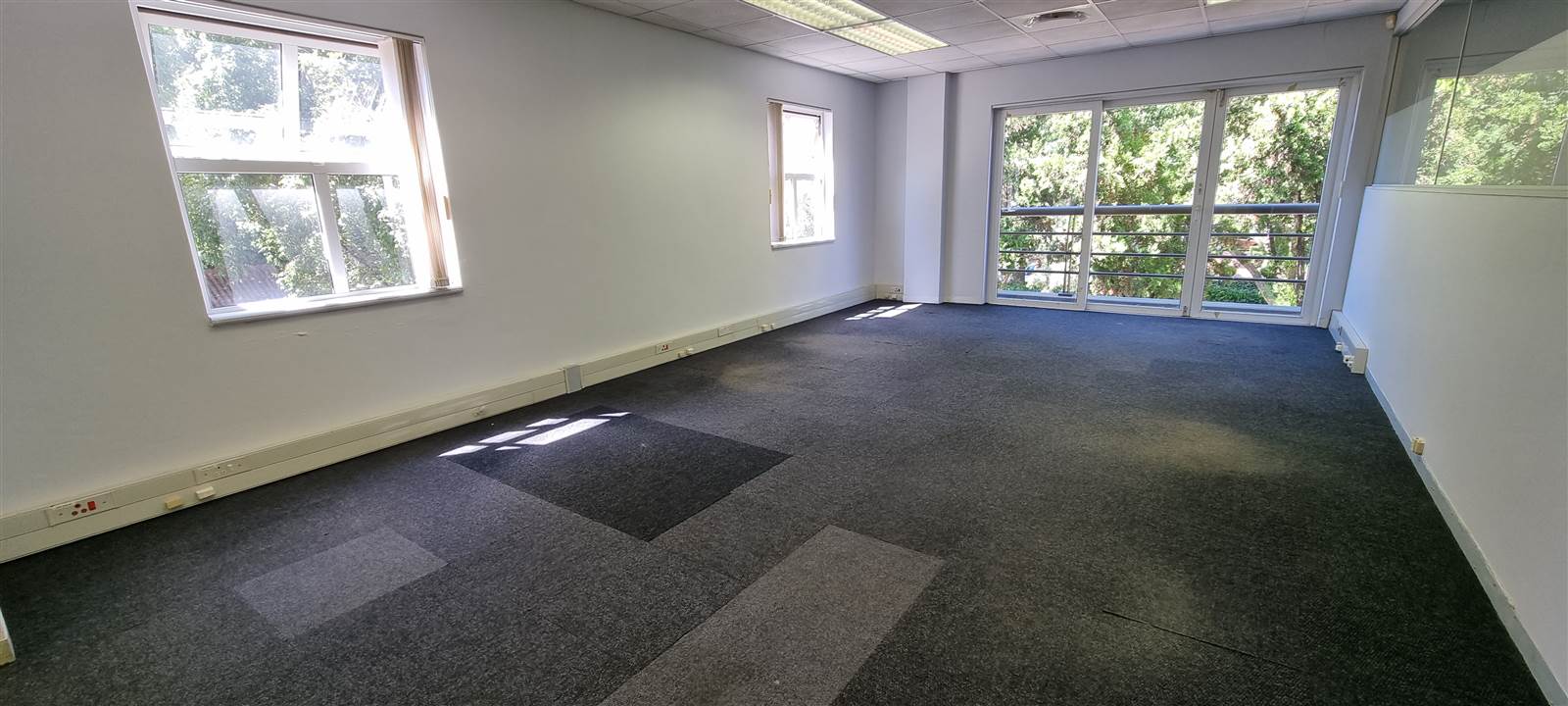 825  m² Commercial space in Ferndale photo number 19