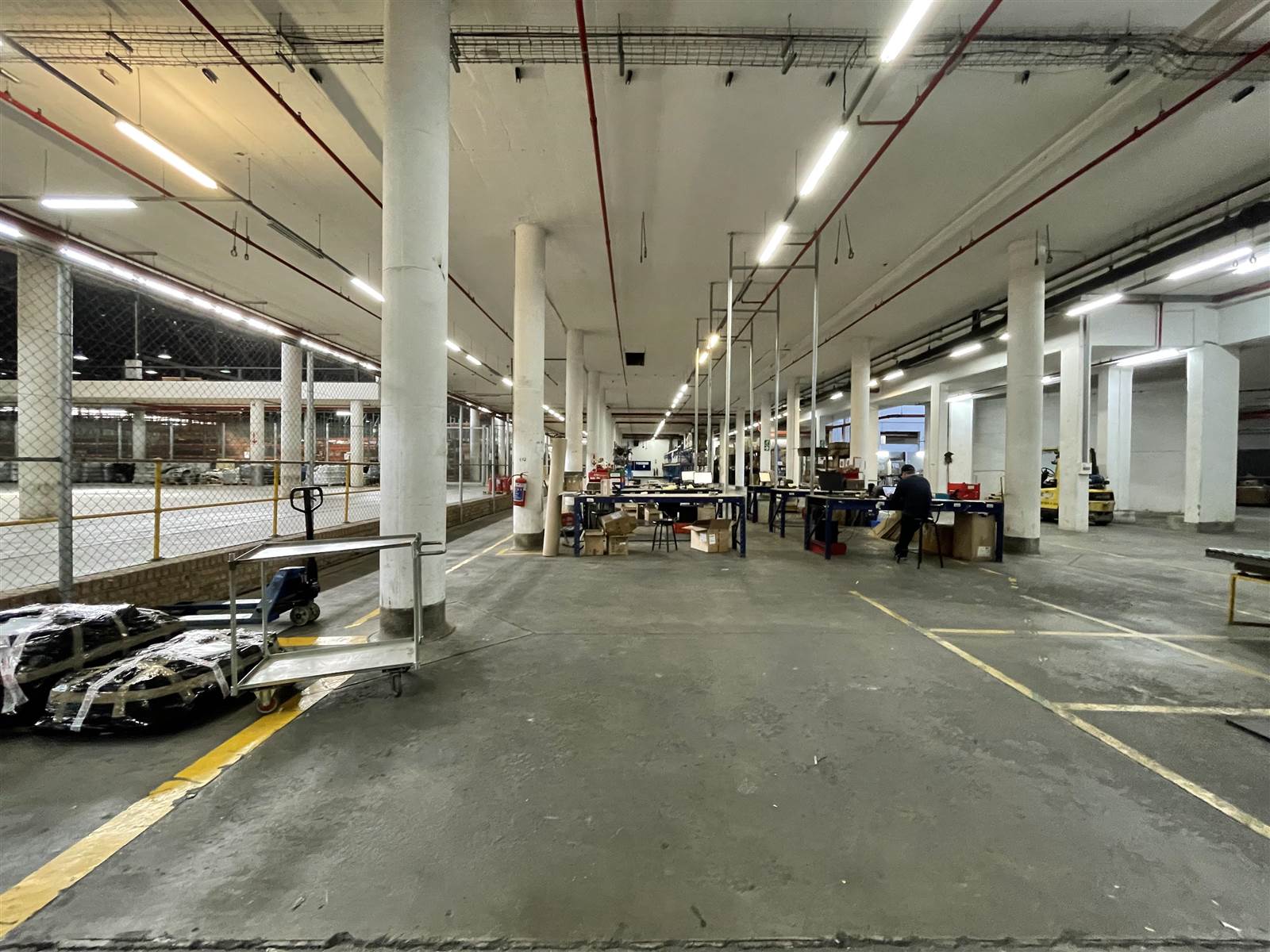 14884  m² Industrial space in City Deep photo number 5