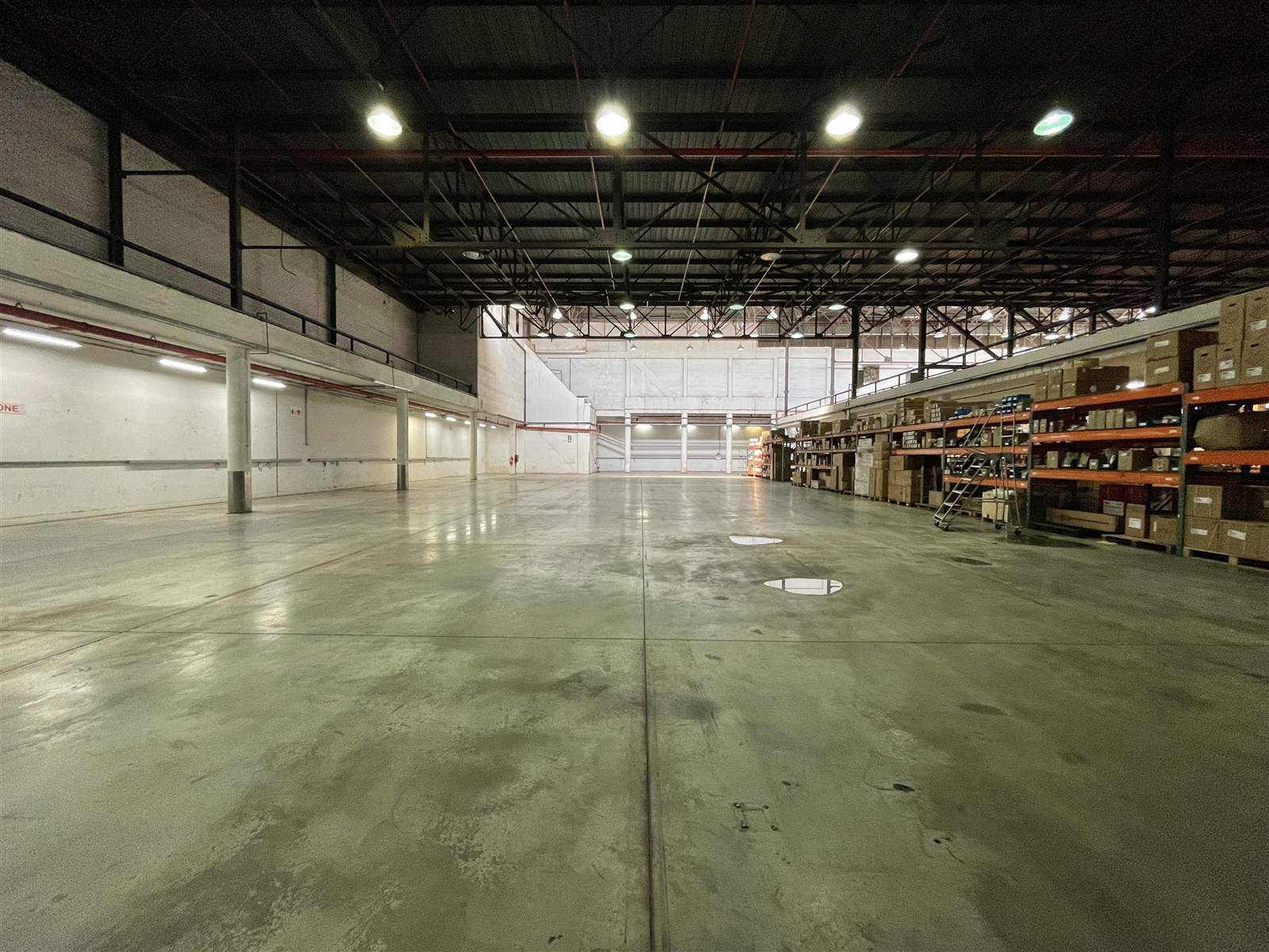 14884  m² Industrial space in City Deep photo number 3
