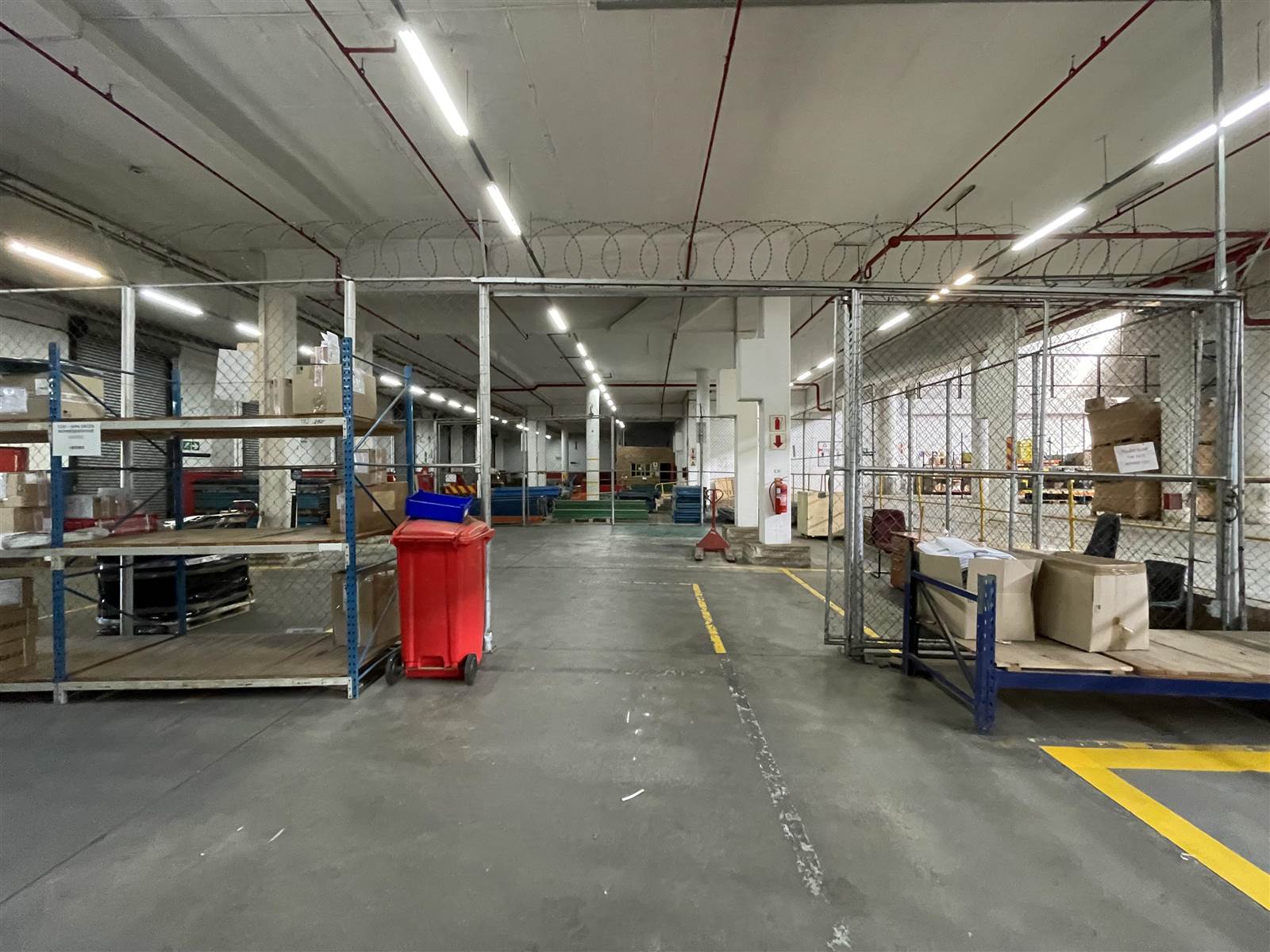 14884  m² Industrial space in City Deep photo number 4