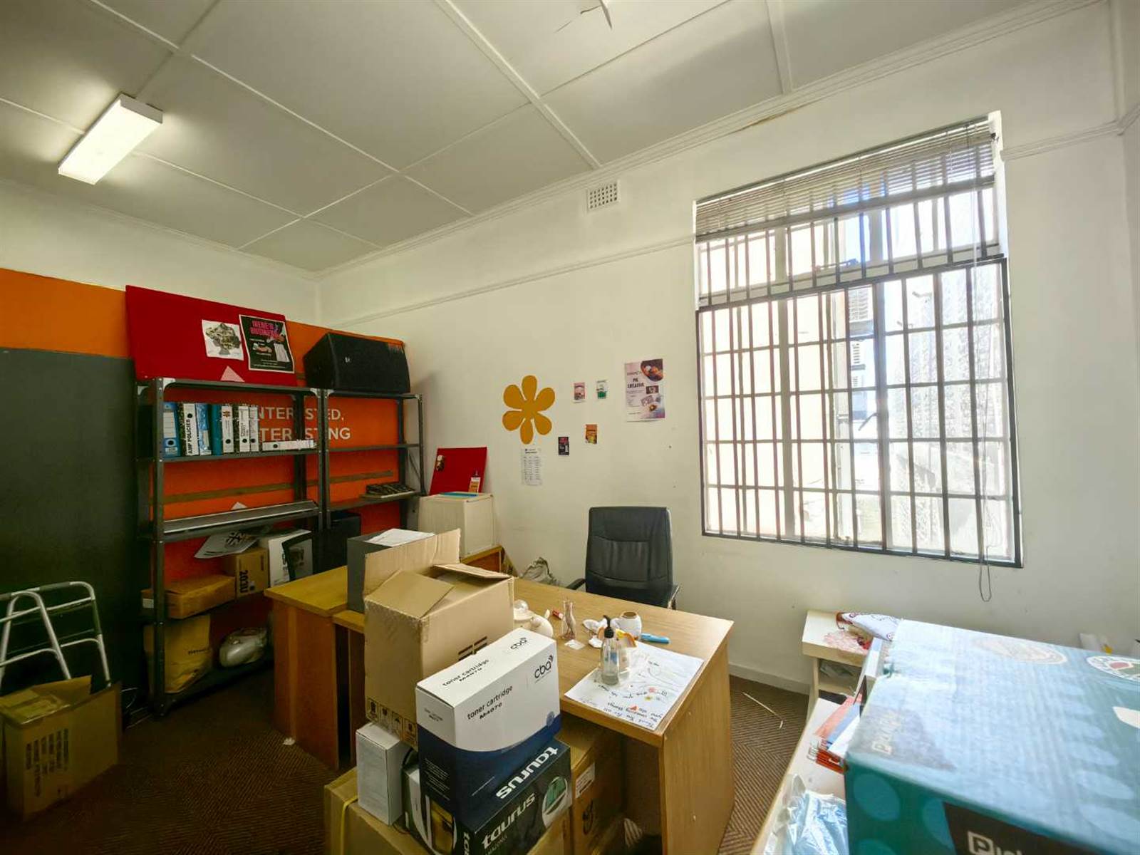 400  m² Office Space in Wynberg photo number 16