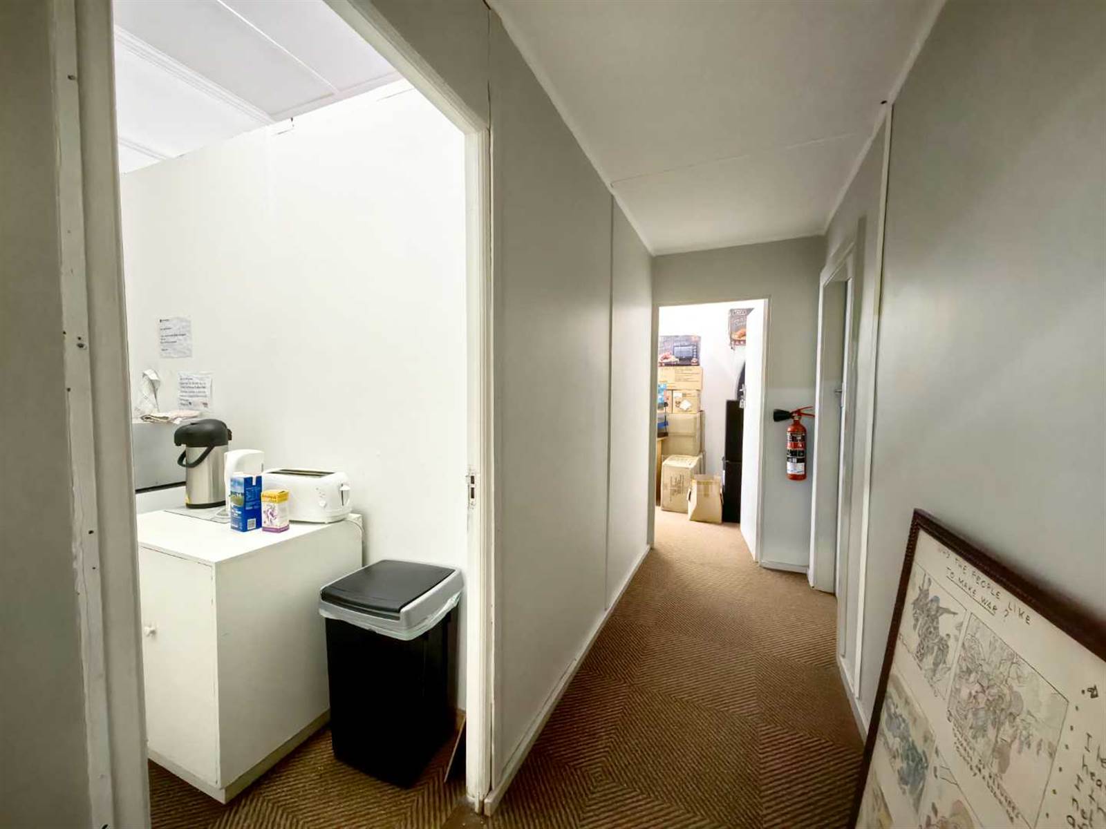 400  m² Office Space in Wynberg photo number 14