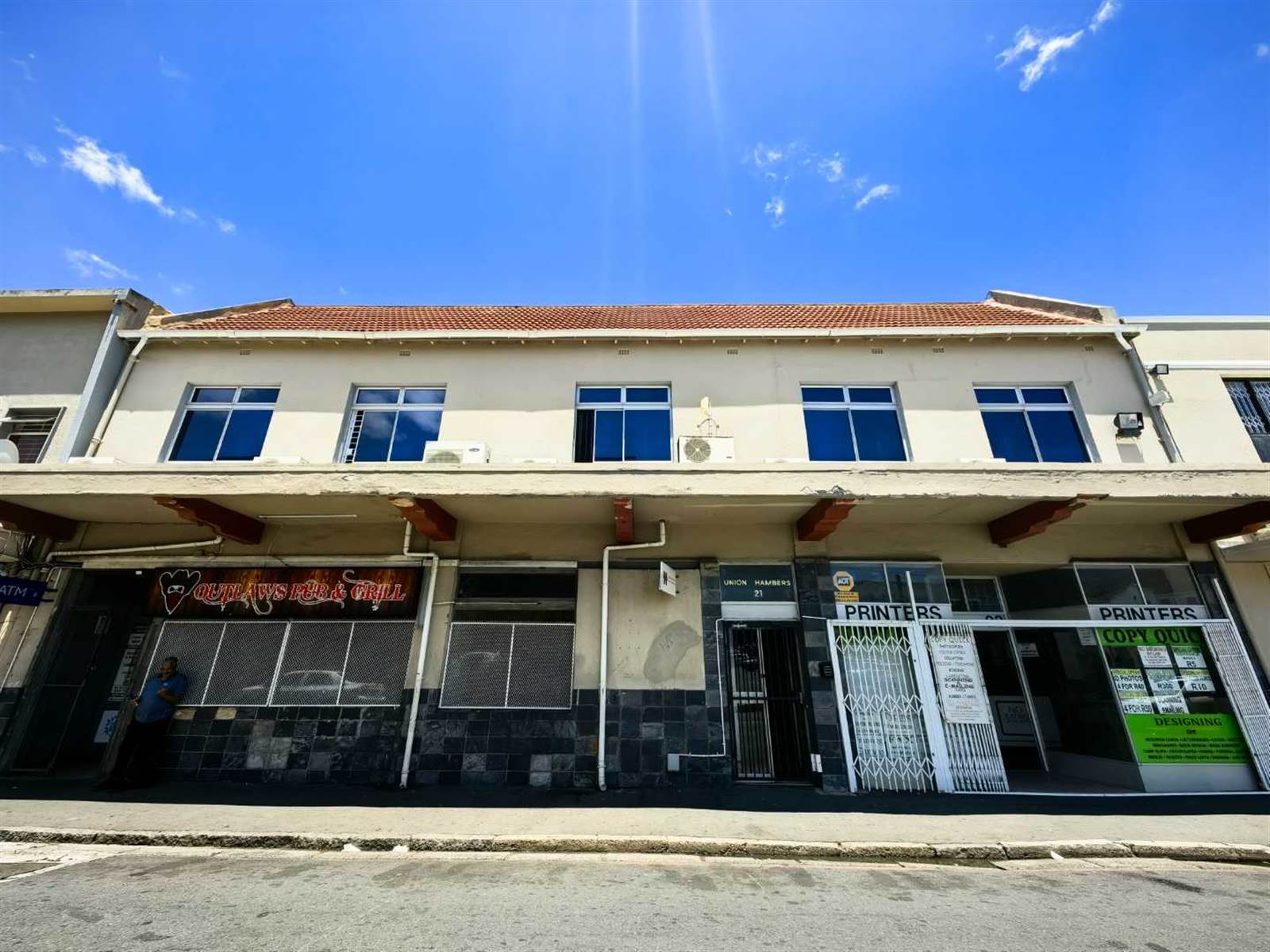 400  m² Office Space in Wynberg photo number 1