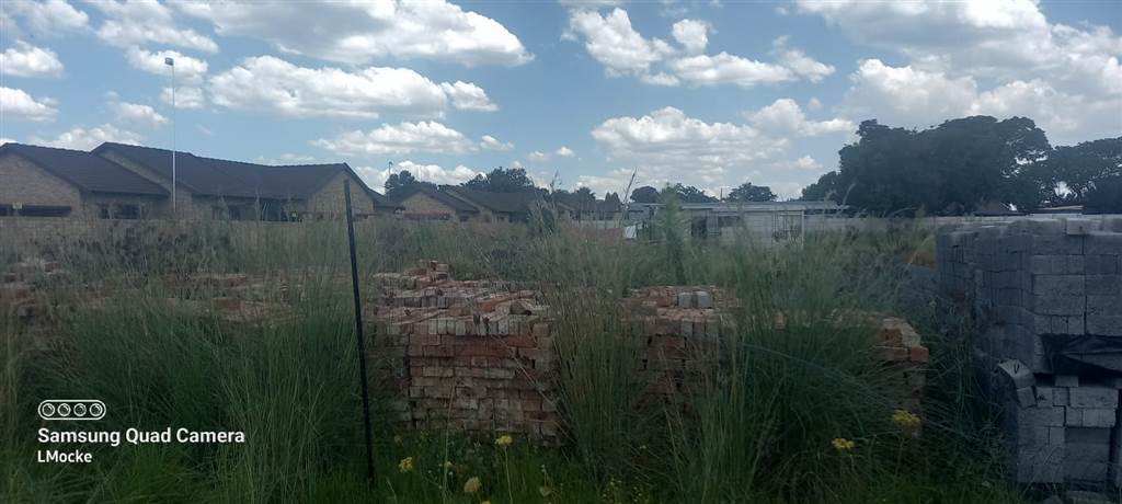 3700 m² Land available in Riversdale photo number 1