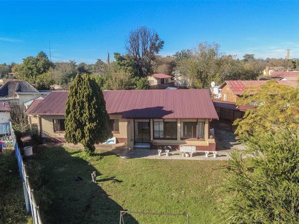 3 Bedroom House 3 Bedroom House