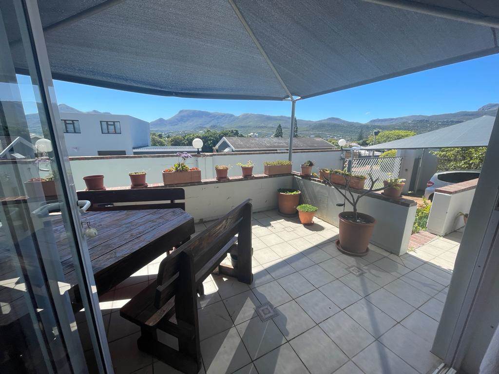 3 Bed House in Fish Hoek photo number 10