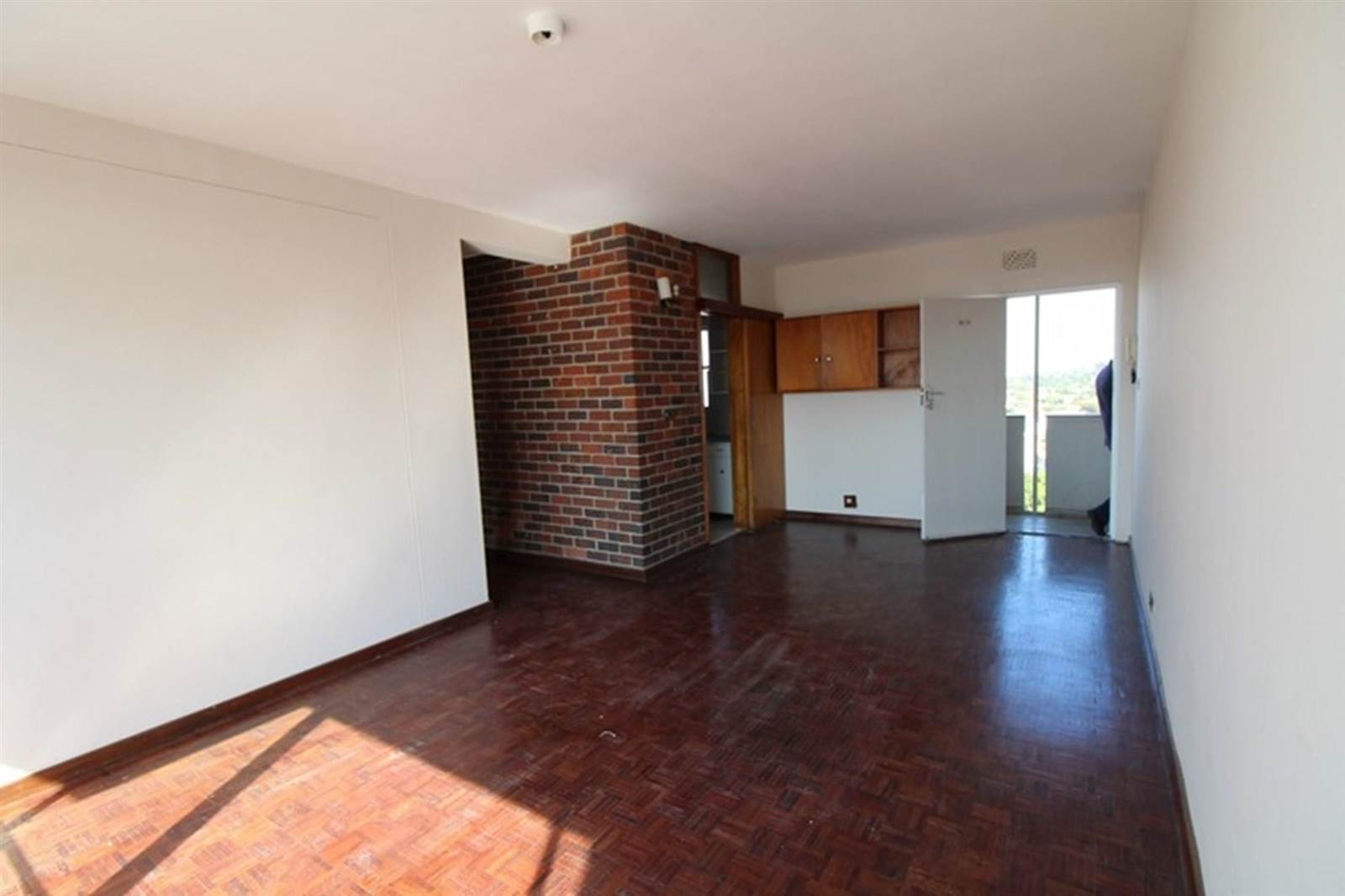 1 Bed Apartment in Bellville Central photo number 1