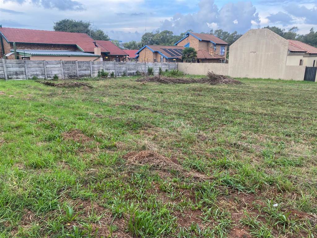 465 m² Land for sale in Lyttelton Manor T4611690 Private Property