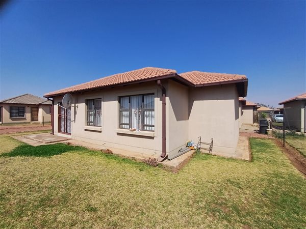 3 Bedroom House 3 Bedroom House