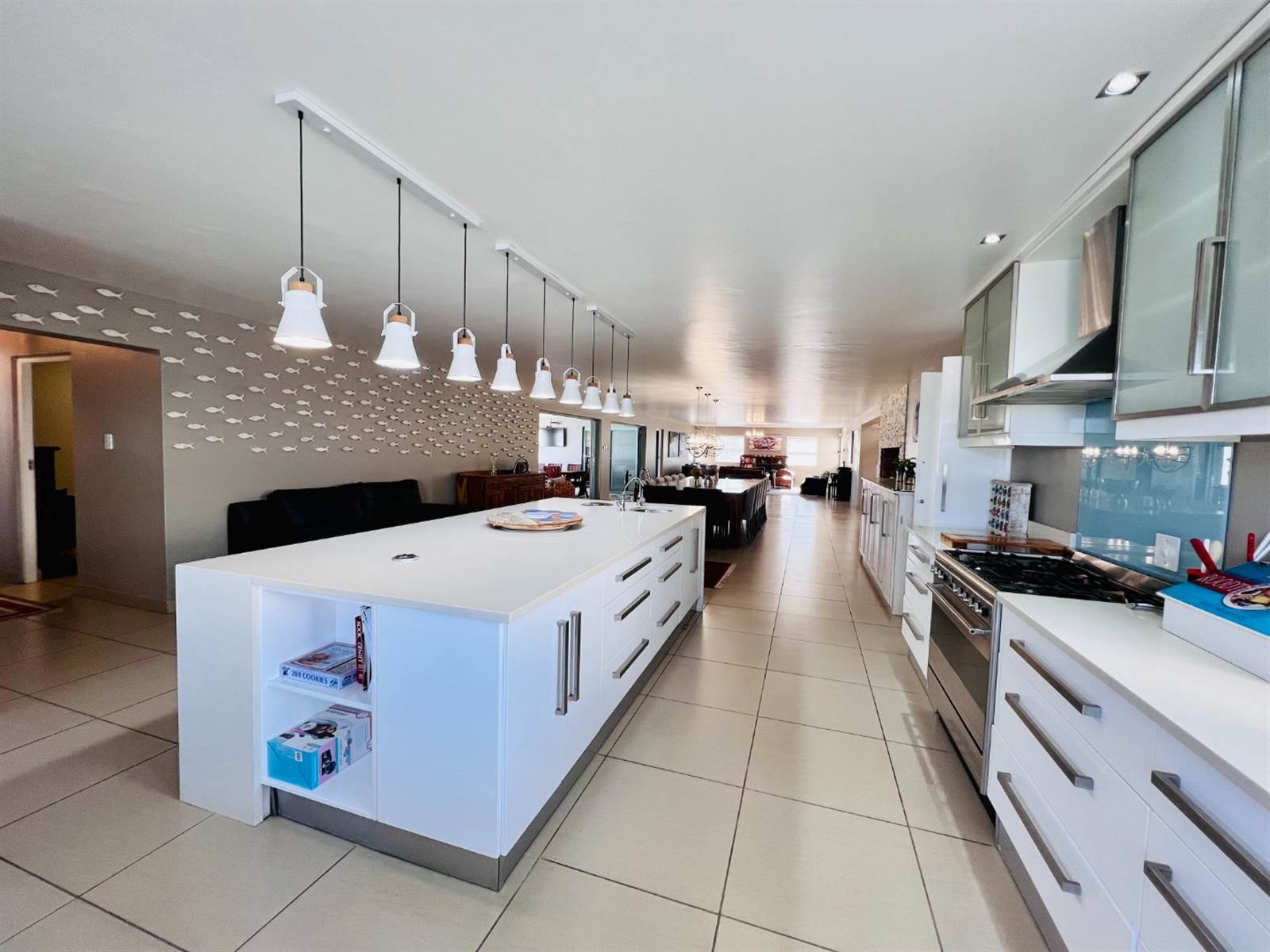 6 Bed House in Jacobsbaai photo number 7
