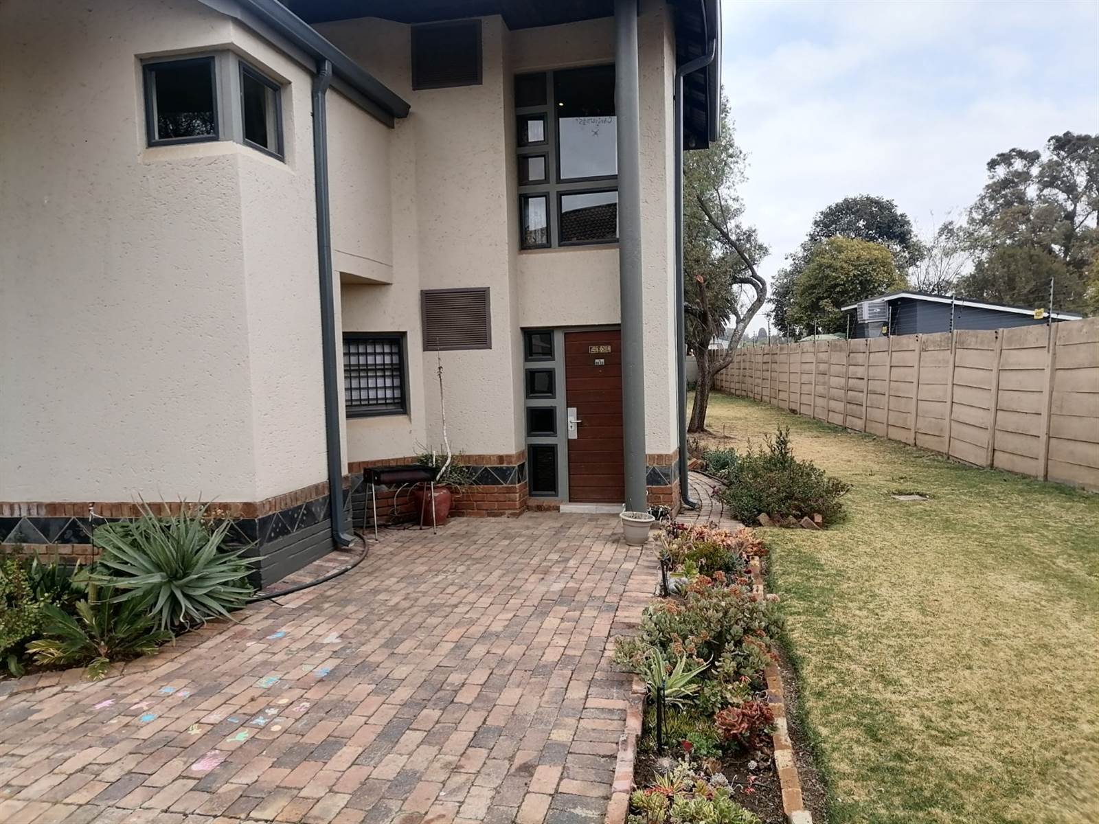 3 Bed Townhouse in Benoni AH photo number 18