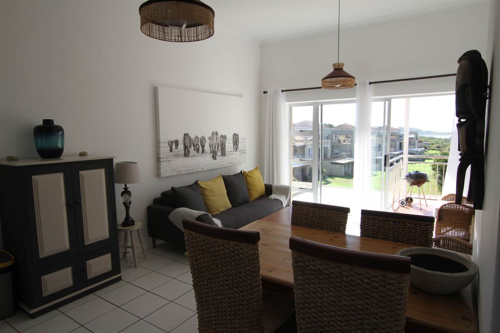 2 Bed Apartment in Goose Valley Golf Estate photo number 8