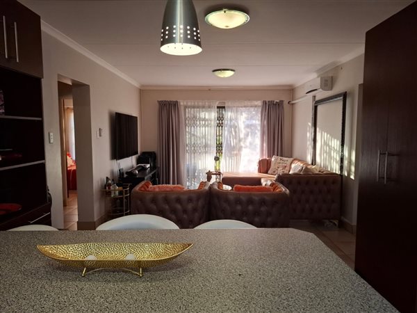3 Bedroom Apartment 3 Bedroom Apartment